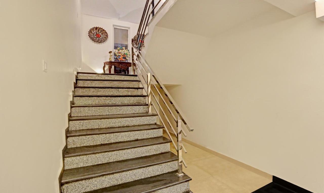 Treebo Lazystay Elite Bhuvanesvar Kültér fotó